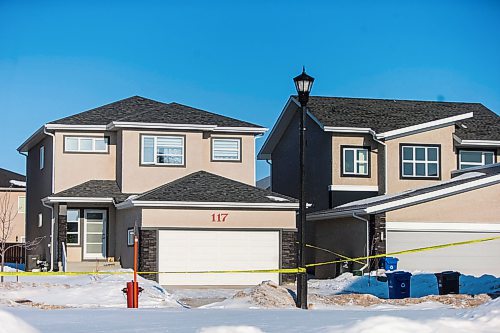 MIKAELA MACKENZIE / WINNIPEG FREE PRESS

The scene of an officer-involved shooting on the 100 block of Kowalsky Crescent in Charleswood in Winnipeg on Tuesday, March 10, 2020. 
Winnipeg Free Press 2019.