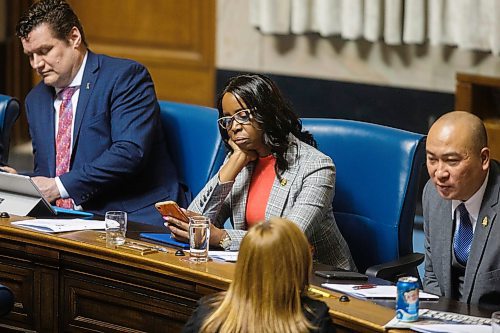 MIKAELA MACKENZIE / WINNIPEG FREE PRESS
Conservative MLA Audrey Gordon in the chamber at the Manitoba Legislative Building in Winnipeg on Wednesday, March 11, 2020. 
Winnipeg Free Press 2019.