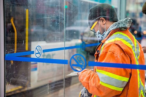 MIKAELA MACKENZIE / WINNIPEG FREE PRESS

Transit rider Jerson Salas waits for his bus on Portage Avenue in downtown Winnipeg on Thursday, March 12, 2020. For Julia-Simone Rutgers story.
Winnipeg Free Press 2019.