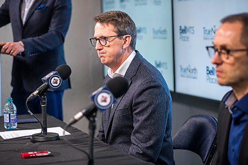 MIKAELA MACKENZIE / WINNIPEG FREE PRESS

Mark Chipman, executive chairman at True North Sports + Entertainment, speaks to the media at Bell MTS Place in Winnipeg on Thursday, March 12, 2020. For Jay Bell story.
Winnipeg Free Press 2019.