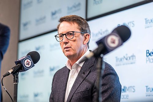 MIKAELA MACKENZIE / WINNIPEG FREE PRESS

Mark Chipman, executive chairman at True North Sports + Entertainment, speaks to the media at Bell MTS Place in Winnipeg on Thursday, March 12, 2020. For Jay Bell story.
Winnipeg Free Press 2019.