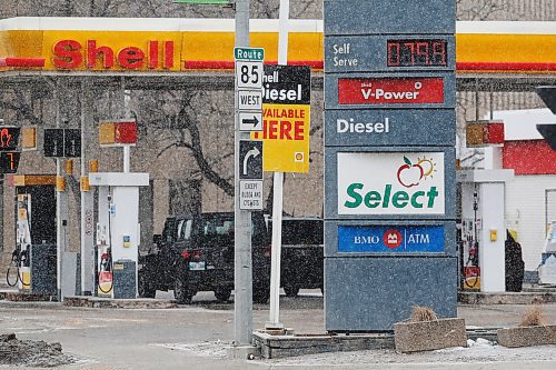 JOHN WOODS / WINNIPEG FREE PRESS
Gas prices dropped to 79.9 at most stations in Winnipeg Sunday, March 15, 2020. 

Reporter: ?