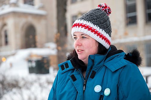 MIKAELA MACKENZIE / WINNIPEG FREE PRESS

Leigh Nash drops her 10-year-old off at Laura Secord School in Winnipeg on Monday, March 16, 2020. 
Winnipeg Free Press 2019.