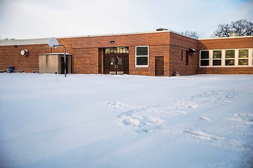 MIKAELA MACKENZIE / WINNIPEG FREE PRESS

Only a few footsteps cross the schoolyard in the morning at the Sargent Park School in Winnipeg on Monday, March 16, 2020. 
Winnipeg Free Press 2019.