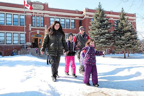 RUTH BONNEVILLE  /  WINNIPEG FREE PRESS 

Local -  Kids at School

Parents Mike and Jody Roy pick up their kids Abby (5yrs), and Claudia (8yrs), from Linwood School in St. James Monday after school.   Many parents have decided to keep their kids home from school even though grade schools are still open in Manitoba.  

See story.

March 16th, 2020
