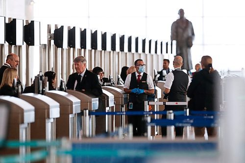 JOHN WOODS / WINNIPEG FREE PRESS
Airline crews at the departure area in the international airport in Winnipeg Monday, March 16, 2020. 

Reporter: ?