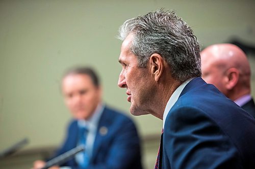 MIKAELA MACKENZIE / WINNIPEG FREE PRESS

Premier Brian Pallister speaks to the media about COVID-19 at the Manitoba Legislative Building in Winnipeg on Tuesday, March 17, 2020.
Winnipeg Free Press 2020