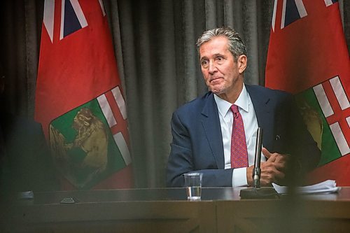 MIKAELA MACKENZIE / WINNIPEG FREE PRESS

Premier Brian Pallister speaks to the media about COVID-19 at the Manitoba Legislative Building in Winnipeg on Tuesday, March 17, 2020.
Winnipeg Free Press 2020