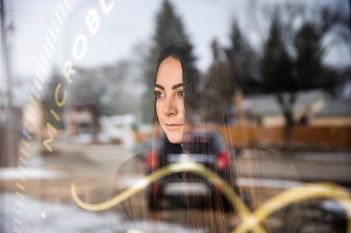 MIKAELA MACKENZIE / WINNIPEG FREE PRESS

Giovanna Minenna poses in her Grant Park location of Brows by G, which she has chosen to close because of COVID-19 concerns, in Winnipeg on Tuesday, March 17, 2020.
Winnipeg Free Press 2020