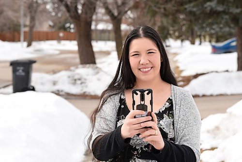 JESSE BOILY / WINNIPEG FREE PRESS
Sheilah Lee Restall poses for a portrait at her home in Winnipeg on Tuesday, March 17, 2020. Restall started the One Neighbourhood Initiative to connect volunteers with those most at-risk of COVID-19 to get them supplies they need.
Reporter: Julia-Simone Rutgers