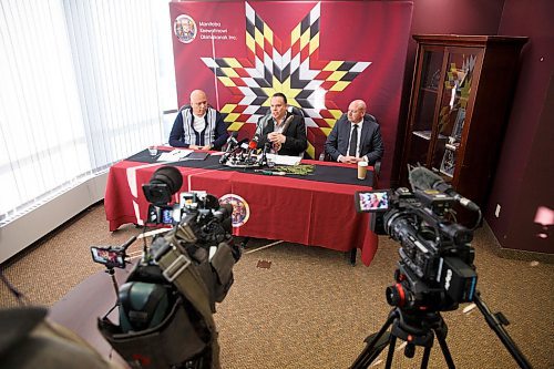 MIKE DEAL / WINNIPEG FREE PRESS
Grand Chief Garrison Settee of MKO (centre) along with Dr. Barry Lavallee (left), Medical Advisor at Keewatinohk Inniniw Minoayawin at Manitoba Keewatinowi Okimakanak (MKO), and Dr. Brent Roussin (right), Chief Provincial Public Health Officer hold a press conference regarding COVID-19 and First Nations in Manitoba at the Manitoba Keewatinowi Okimakanak offices at 275 Portage Avenue.
200318 - Wednesday, March 18, 2020.