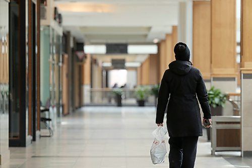 SHANNON VANRAES / WINNIPEG FREE PRESS
CF Polo Park was nearly empty on March 18, 2020, amid concerns of COVID-19.