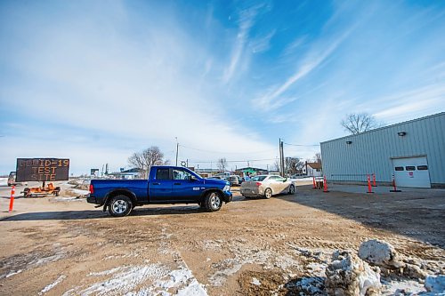 MIKAELA MACKENZIE / WINNIPEG FREE PRESS

The drive-through COVID-19 testing centre in Selkirk on Thursday, March 19, 2020. For JS story.
Winnipeg Free Press 2020