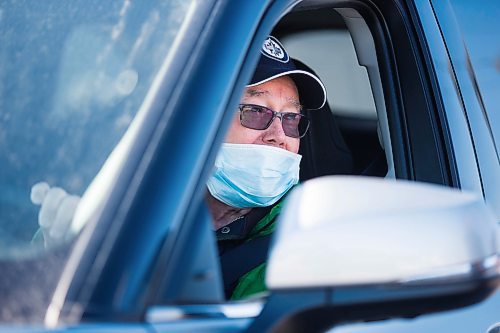 MIKAELA MACKENZIE / WINNIPEG FREE PRESS

Jim Cornwall talks to the Free Press after getting a test at the drive-through COVID-19 testing centre in Selkirk on Thursday, March 19, 2020. For JS story.
Winnipeg Free Press 2020