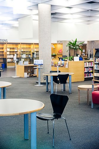 MIKAELA MACKENZIE / WINNIPEG FREE PRESS

The closed Millennium Library in Winnipeg on Thursday, March 19, 2020. 
Winnipeg Free Press 2020