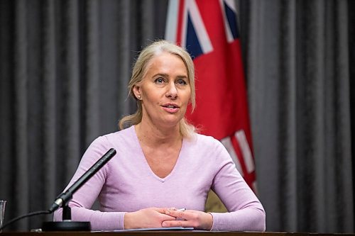 MIKAELA MACKENZIE / WINNIPEG FREE PRESS

Lanette Siragusa, chief nursing officer for Shared Health, speaks to media about COVID-19 after a state of emergency was announced at the Manitoba Legislative Building in Winnipeg on Friday, March 20, 2020. 
Winnipeg Free Press 2020