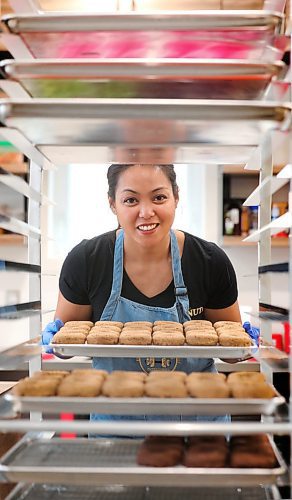 RUTH BONNEVILLE  /  WINNIPEG FREE PRESS 

49.8 - INTERSECTION- monuts

Maureen Gelvis-Pflueger owner of Monuts Café, which specializes in plant-based, gluten-free doughnuts and baked goods. 

Monuts is located in Osborne Village, 120 Scott St.


March 24th, 2020
