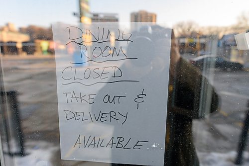 JESSE BOILY / WINNIPEG FREE PRESS
Niko Restaurant display signs of their closure due the COVID-19 outbreak and social distancing is practiced on Monday, March 23, 2020.
Reporter: