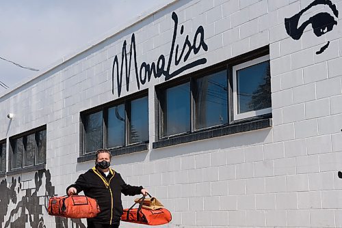 JESSE BOILY / WINNIPEG FREE PRESS
Joe Grande, owner of Mona Lisa restaurant, has now begun delivering pizzas for his business due to the slow down in business on Thursday, March 26, 2020.
Reporter: Doug Speirs