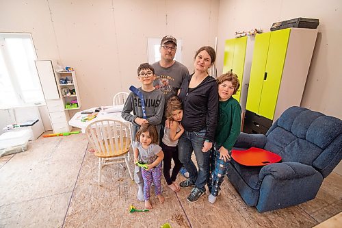 Mike Sudoma / Winnipeg Free Press
The Funk Family inside their newly fashioned Home Classroom. The Childrens School, Ecole St Anne Immersion, has shut down because of the CoVid 19 virus pandemic, making Rhonda Funk not just a mother, but also her childrens teacher.
March 26, 2020
