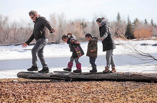 RUTH BONNEVILLE  /  WINNIPEG FREE PRESS 

Local -  Standup 

Mike Prokopetz and his wife Patty Truonge have some fun walking on a log with their niece and nephew, Vera (7rs) and Martin (4yrs), Truonge  on a log at a park along River Road just north of Winnipeg Monday afternoon.  


March 30th, 2020
