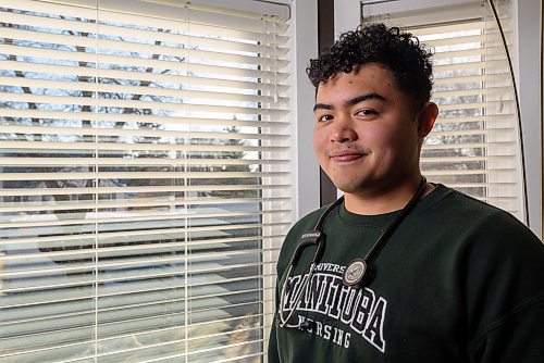 JESSE BOILY / WINNIPEG FREE PRESS
Francis Arevalo, a University of Manitoba fourth-year nursing student, who has been volunteering at Health link answering calls as they have received more than usual due to the pandemic, poses for a portrait on Monday, March 30, 2020.
Reporter: Maggie Macintosh