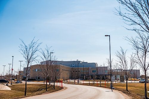 MIKAELA MACKENZIE / WINNIPEG FREE PRESS

The Selkirk Regional Health Centre, where a staff member tested positive for COVID-19, in Selkirk on Tuesday, March 31, 2020. 
Winnipeg Free Press 2020