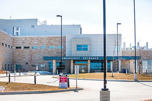 MIKAELA MACKENZIE / WINNIPEG FREE PRESS

The Selkirk Regional Health Centre, where a staff member tested positive for COVID-19, in Selkirk on Tuesday, March 31, 2020. 
Winnipeg Free Press 2020