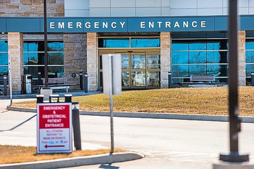 MIKAELA MACKENZIE / WINNIPEG FREE PRESS

The Selkirk Regional Health Centre, where a staff member tested positive for COVID-19, in Selkirk on Tuesday, March 31, 2020. 
Winnipeg Free Press 2020