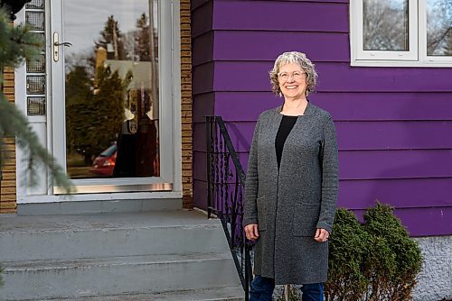 JESSE BOILY / WINNIPEG FREE PRESS
Cheryl Marks, a therapist, poses for a portrait outside her home on Wednesday, April 1, 2020. Marks has recently opened a new office on March 1 but has been unable to use it since the pandemic and has been helping her patients by phone and video calls. 
Reporter: Sabrina