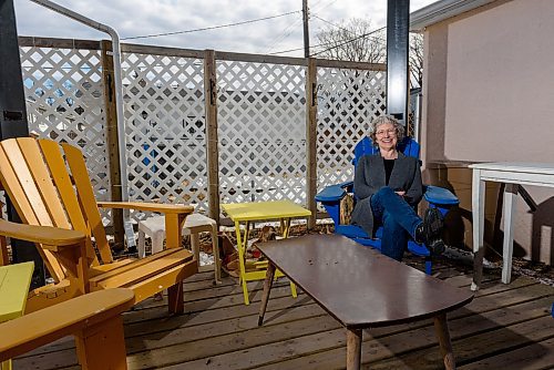 JESSE BOILY / WINNIPEG FREE PRESS
Cheryl Marks, a therapist, poses for a portrait outside her home on Wednesday, April 1, 2020. Marks has recently opened a new office on March 1 but has been unable to use it since the pandemic and has been helping her patients by phone and video calls. 
Reporter: Sabrina