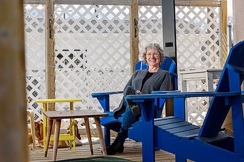 JESSE BOILY / WINNIPEG FREE PRESS
Cheryl Marks, a therapist, poses for a portrait outside her home on Wednesday, April 1, 2020. Marks has recently opened a new office on March 1 but has been unable to use it since the pandemic and has been helping her patients by phone and video calls. 
Reporter: Sabrina