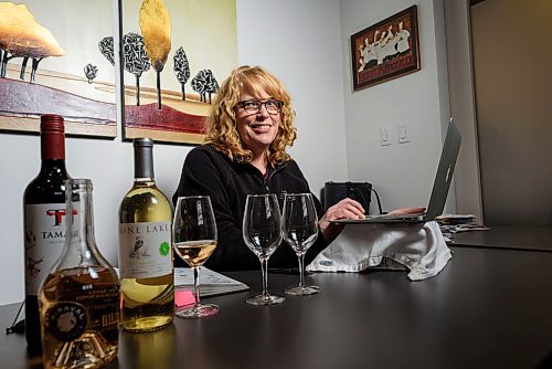 JESSE BOILY / WINNIPEG FREE PRESS
Rayna Debow, the assistant manager at De Luca Fine Wines, has been live-streaming wine tasting during the COVID-19 pandemic on Wednesday, April 1, 2020.
Reporter: Ben Sigurdson
