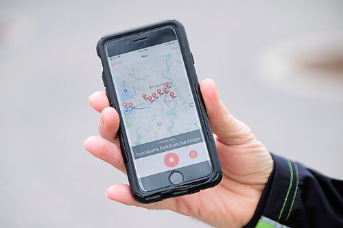 Daniel Crump / Winnipeg Free Press
Bob Cox, pictured during a run at Assiniboine Park, uses an app called Strava to keep track of his runs and interact with other runners using the app. April 1, 2020.