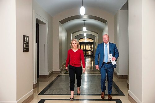 MIKAELA MACKENZIE / WINNIPEG FREE PRESS

Dr. Brent Roussin, chief provincial public health officer, and Lanette Siragusa, chief nursing officer for Shared Health, walk out after giving the province's COVID-19 update at the Manitoba Legislative Building in Winnipeg on Thursday, April 2, 2020. Standup.
Winnipeg Free Press 2020