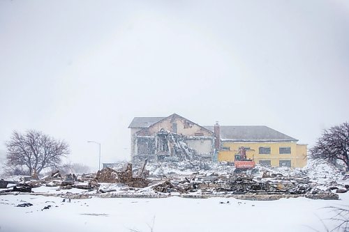 MIKAELA MACKENZIE / WINNIPEG FREE PRESS

Demolition at the Kapyong barracks in Winnipeg on Thursday, April 2, 2020. Standup.
Winnipeg Free Press 2020