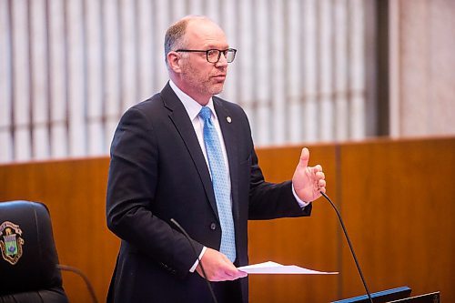 MIKAELA MACKENZIE / WINNIPEG FREE PRESS

Councillor Scott Gillingham speaks at a special meeting of city council at City Hall in Winnipeg on Friday, April 3, 2020. For Joyanne story.
Winnipeg Free Press 2020