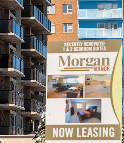 JESSE BOILY / WINNIPEG FREE PRESS
Apartment buildings along Grant Ave. on Friday, April 3, 2020. Many renters are facing difficulties as the COVID-19 pandemic puts more people out of work.
Reporter: Ben Waldman