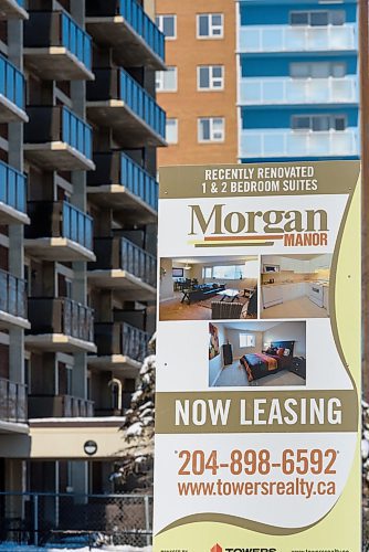 JESSE BOILY / WINNIPEG FREE PRESS
Apartment buildings along Grant Ave. on Friday, April 3, 2020. Many renters are facing difficulties as the COVID-19 pandemic puts more people out of work.
Reporter: Ben Waldman