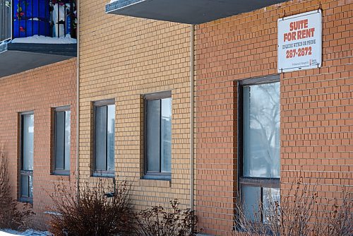 JESSE BOILY / WINNIPEG FREE PRESS
Apartment buildings along Grant Ave. on Friday, April 3, 2020. Many renters are facing difficulties as the COVID-19 pandemic puts more people out of work.
Reporter: Ben Waldman