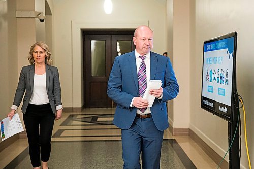 MIKAELA MACKENZIE / WINNIPEG FREE PRESS

Chief public health officer Dr. Brent Roussin and Shared Health's chief nursing officer Lanette Siragusa walk into room 68 to provide their daily media briefing at the Manitoba Legislative Building in Winnipeg on Monday, April 6, 2020. 
Winnipeg Free Press 2020