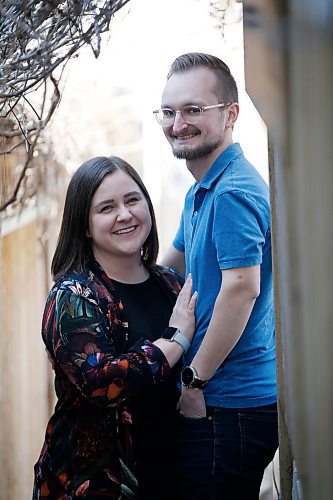 JOHN WOODS / WINNIPEG FREE PRESS
Newlyweds Janelle and Chris Malkiewicz are looking at this COVID-19 isolation as marriage boot camp and are photographed in their backyard in Winnipeg Tuesday, April 7, 2020. 

Reporter: Zoratti