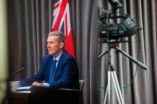 MIKAELA MACKENZIE / WINNIPEG FREE PRESS

Premier Brian Pallister speaks to the media about new measures to enforce public health orders in response to COVID-19 at the Manitoba Legislative Building in Winnipeg on Thursday, April 9, 2020.
Winnipeg Free Press 2020