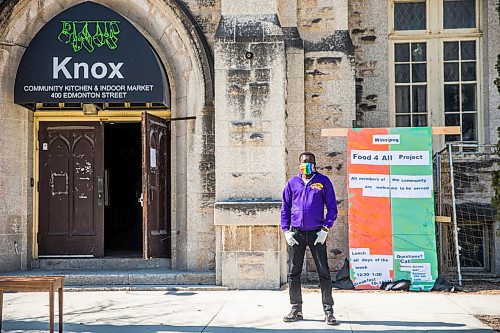 MIKAELA MACKENZIE / WINNIPEG FREE PRESS

Community organizer Raymond Ngabou poses for a portrait before serving up free lunch at Knox Church in Winnipeg on Wednesday, April 15, 2020. For Brenda Suderman story.
Winnipeg Free Press 2020