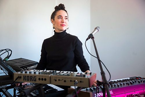 MIKAELA MACKENZIE / WINNIPEG FREE PRESS

Rayannah, the first musician in Manitoba Music's Live Streaming series, poses for a portrait in her home studio in Winnipeg on Wednesday, April 15, 2020. For Jen Zoratti story.
Winnipeg Free Press 2020