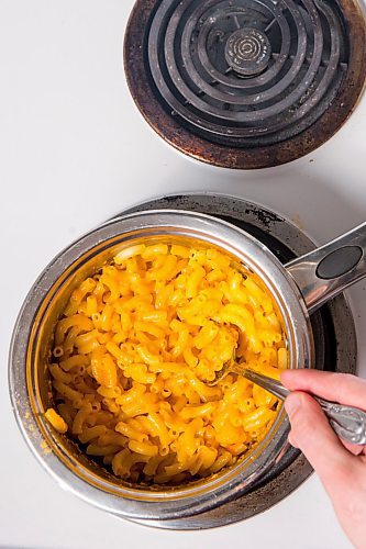 MIKAELA MACKENZIE / WINNIPEG FREE PRESS

Kraft Dinner in Winnipeg on Wednesday, April 15, 2020. For Dave Sanderson story.
Winnipeg Free Press 2020