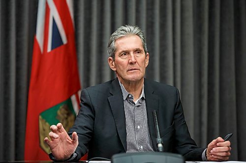 MIKE DEAL / WINNIPEG FREE PRESS
Premier Brian Pallister during the provinces COVID-19 update briefing at the Manitoba Legislative building Monday afternoon.
200420 - Monday, April 20, 2020.