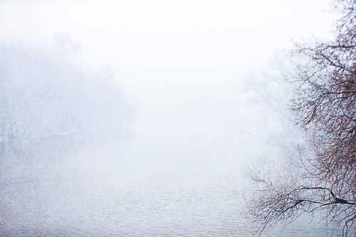 MIKAELA MACKENZIE / WINNIPEG FREE PRESS

A passing snow flurry obscures the view of a swollen river in La Salle on Monday, April 20, 2020. Standup.
Winnipeg Free Press 2020