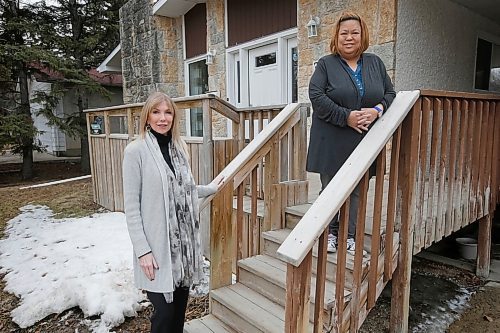 JOHN WOODS / WINNIPEG FREE PRESS
Karen Fonseth, CEO of DASCH, left, and Ethel Lopez, manager of a DASCH home in Charleswood, are photographed at one of their group homes in Charleswood Tuesday, April 21, 2020. 

Reporter: Alan