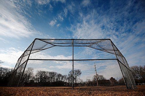 JOHN WOODS / WINNIPEG FREE PRESS
COVID-19 closed baseball diamond in south Winnipeg Tuesday, April 21, 2020. 

Reporter: Bell